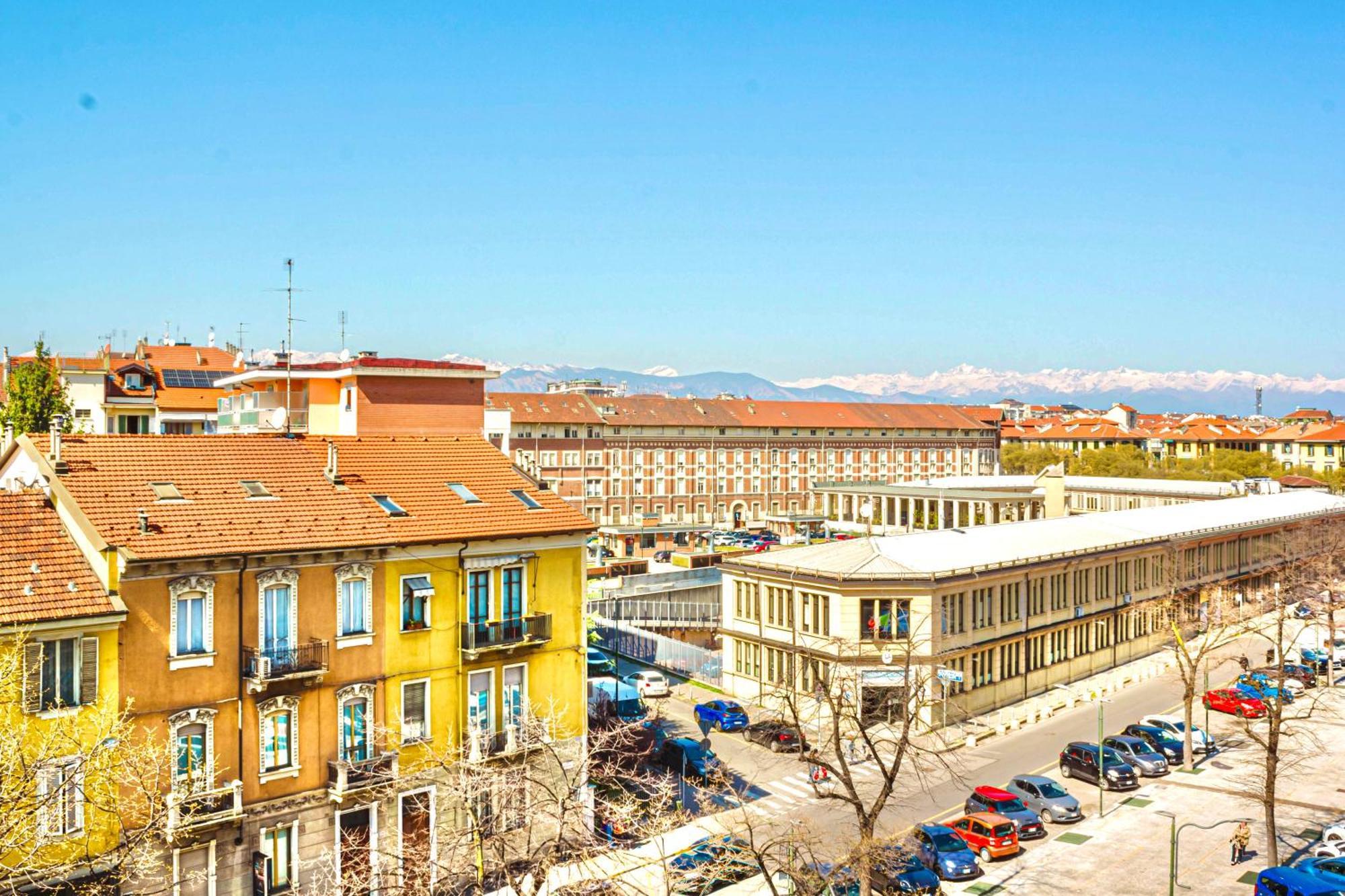 -Politecnico- Appartamento Classy X5 Con Balconi, Vista E Parcheggio Gratuito Turin Luaran gambar